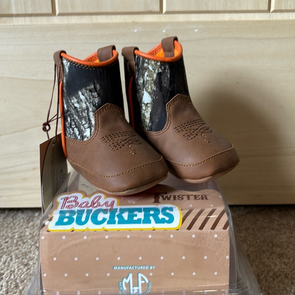 Baby Buckers Twister Boots